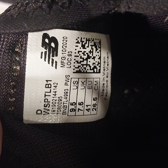 New Balance Fresh Foam Running Shoe - Picture 9 of 12